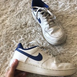 Nike Air Force Ones low top blue Swoosh kids girls shoe size 1.5 athletic sporty